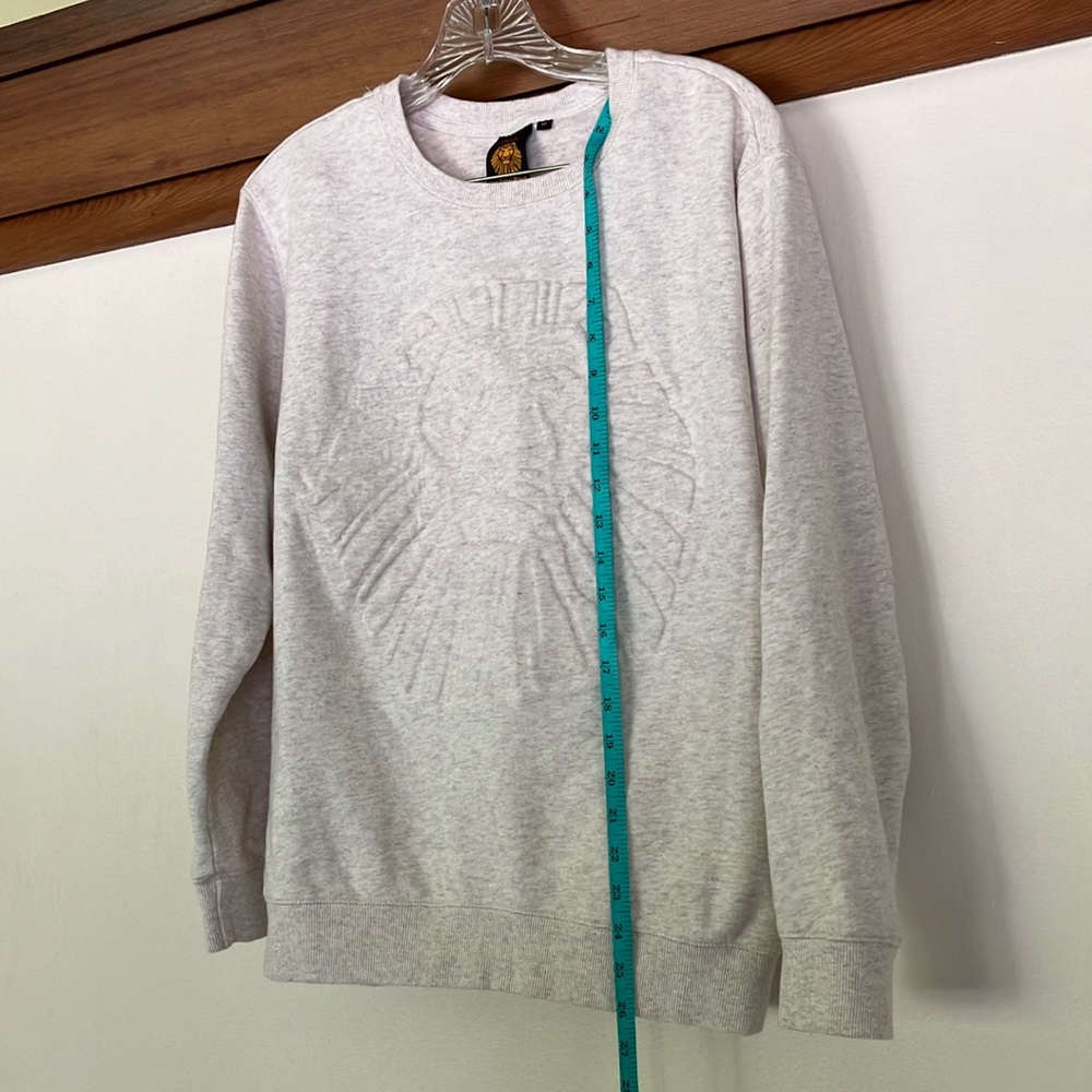 Lion King crew sweatshirt Medium